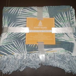 Loulu Palm Throw by Noho Home
